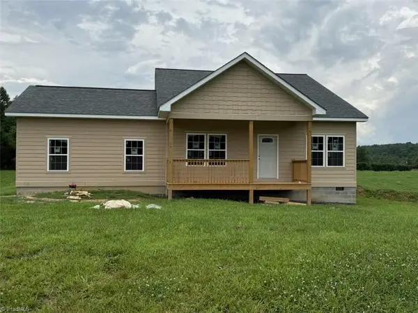 33 River Chase Drive, Traphill, NC 28685