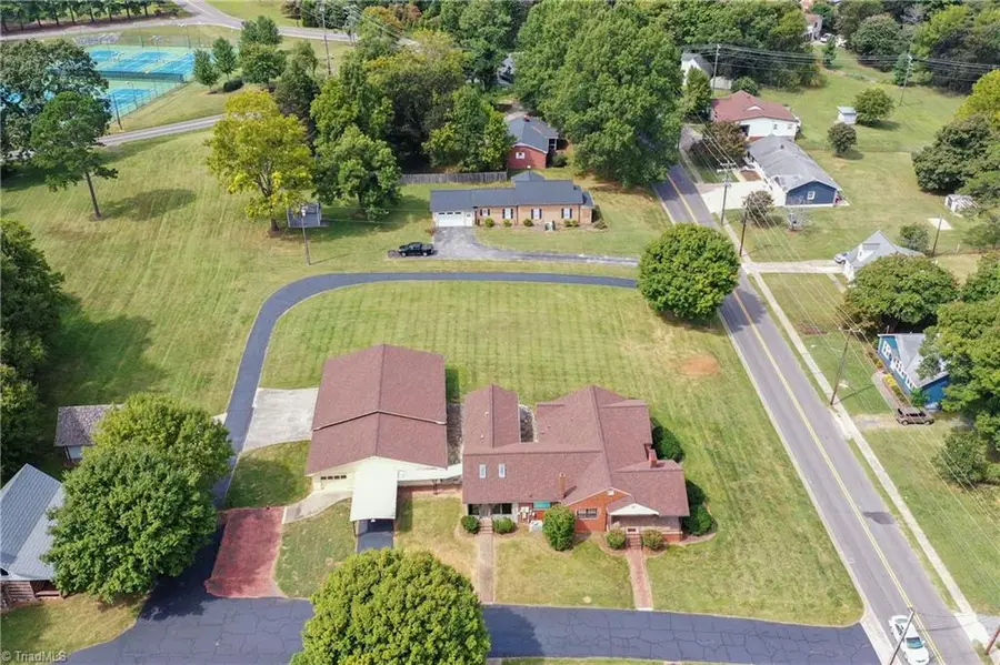 673 S Salisbury Street, Mocksville, NC 27028 - Image #2