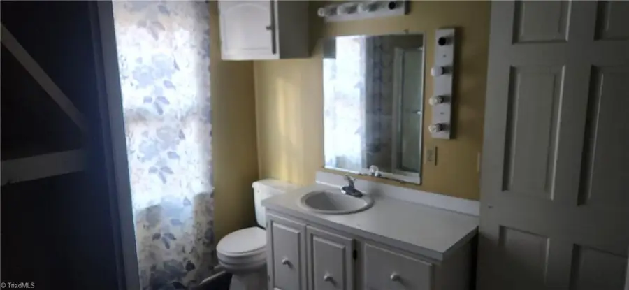 530 Laurel Mountain Road, North Wilkesboro, NC 28697 - Image #3