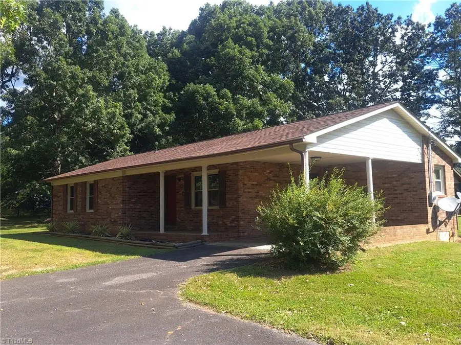 944 Doe Run Road, Ararat, VA 24053 - Image #2