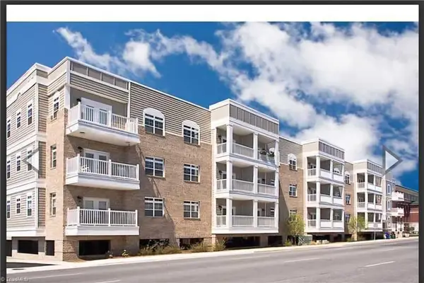 605 W Market Street W #408, Greensboro, NC 27401