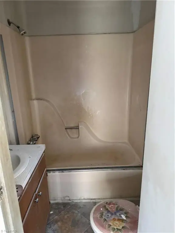 409 Lindsey Street, Reidsville, NC 27320 - Image #2