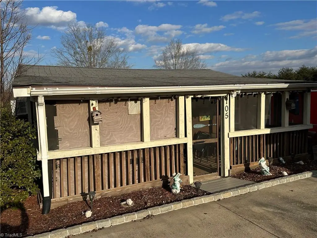 105 Richard Drive, New London, NC 28127 - Image #1