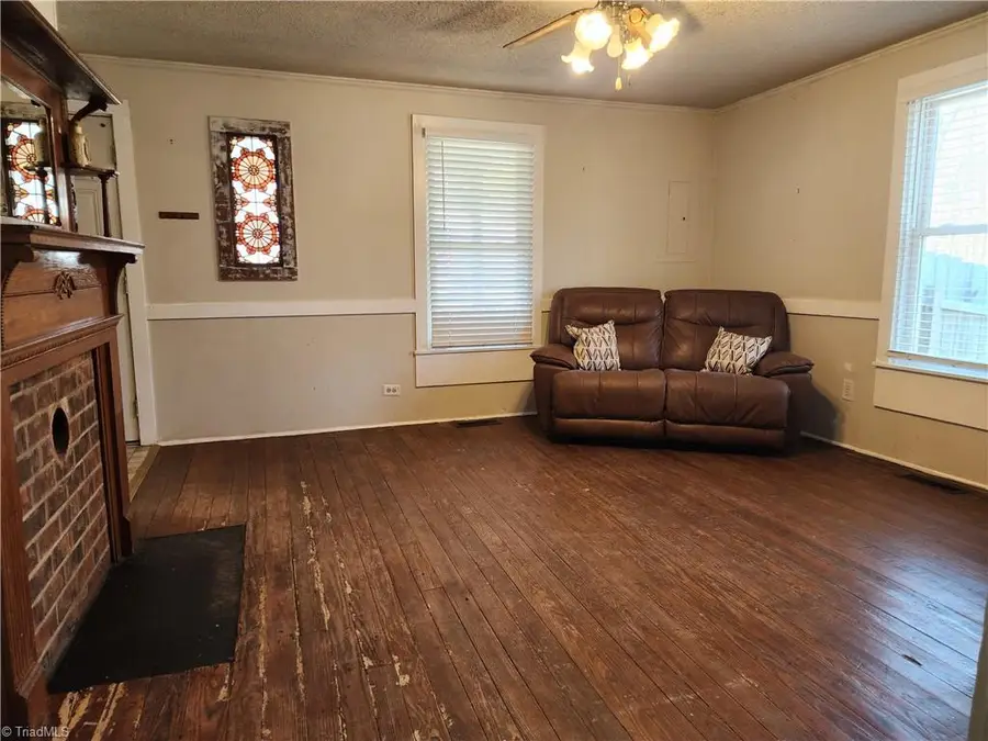 216 N Stout Street, Randleman, NC 27317 - Image #3