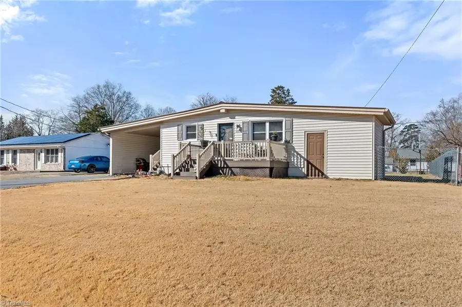 822 Pinecroft Street, High Point, NC 27260 - Image #2