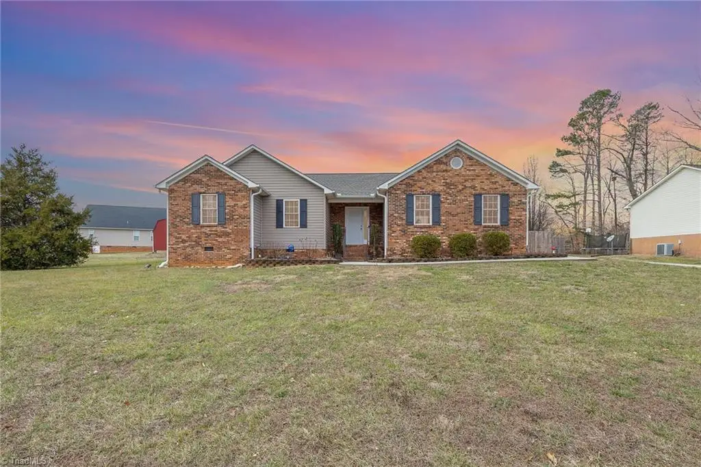 125 Gumtree Court, Mocksville, NC 27028 - Image #1
