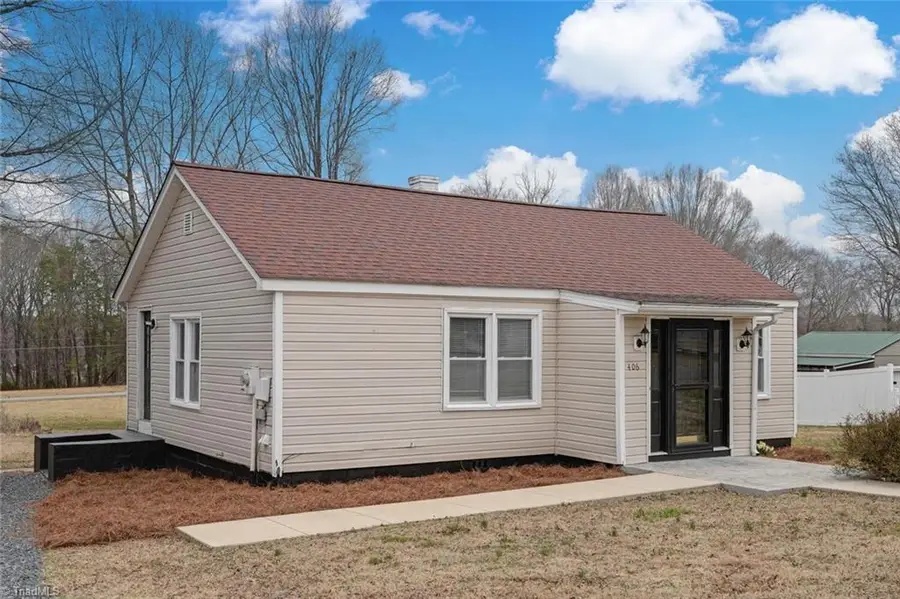 406 S Byrd Street, Eden, NC 27288 - Image #2