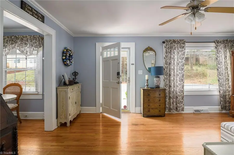 408 W 4th Avenue, Lexington, NC 27292 - Image #2