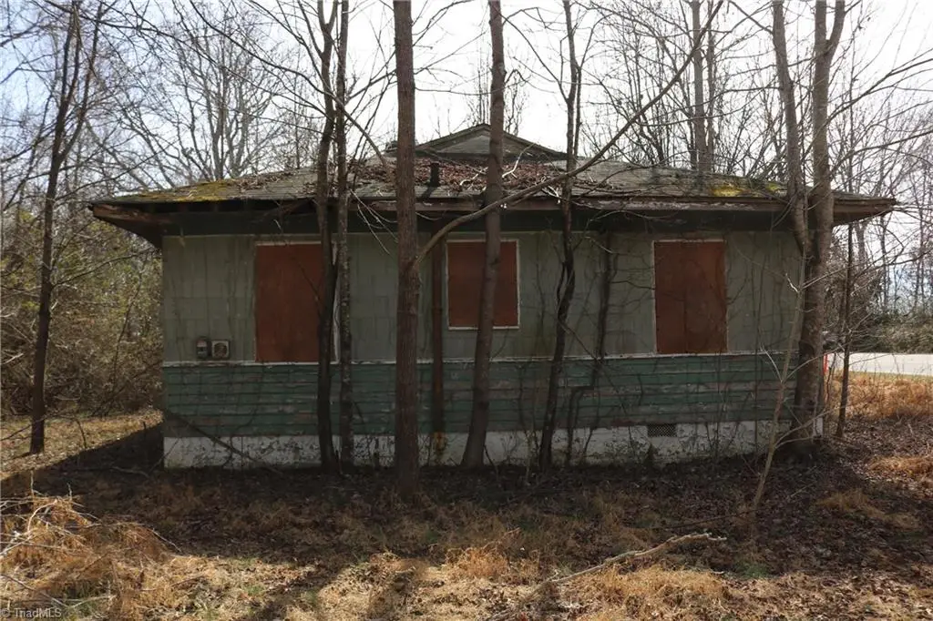 2041 Sandy Cross Road, Reidsville, NC 27320 - Image #1