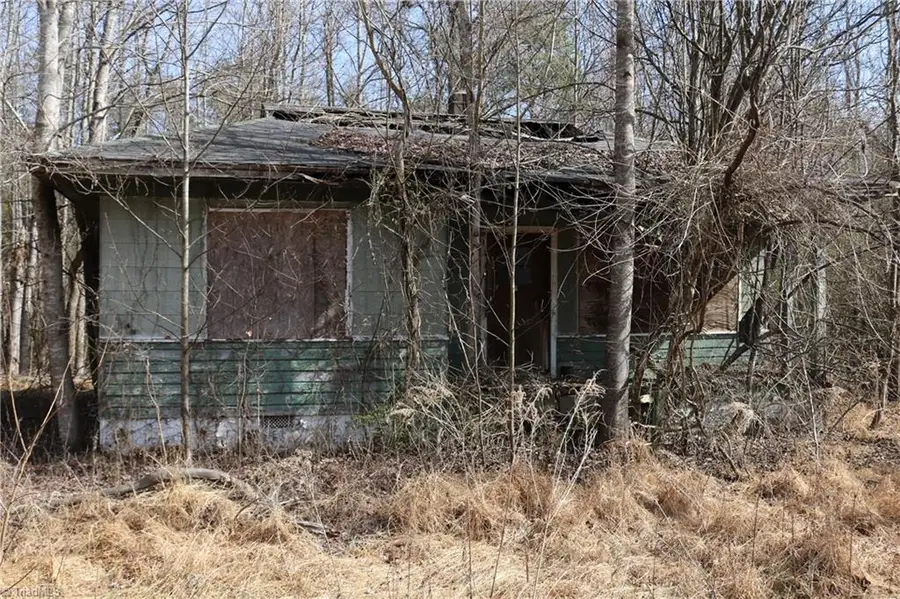 2041 Sandy Cross Road, Reidsville, NC 27320 - Image #2