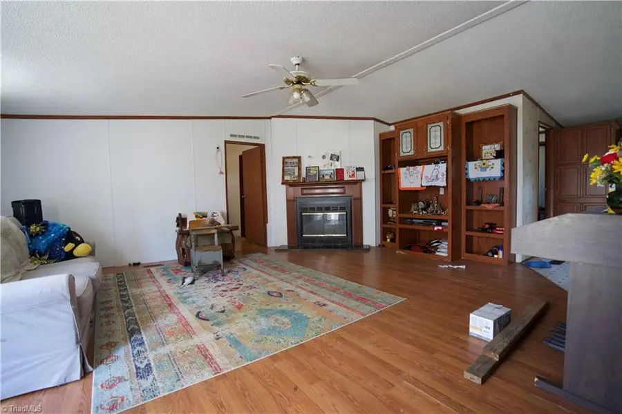 191 Newell Lane, Goldston, NC 27252 - Image #3