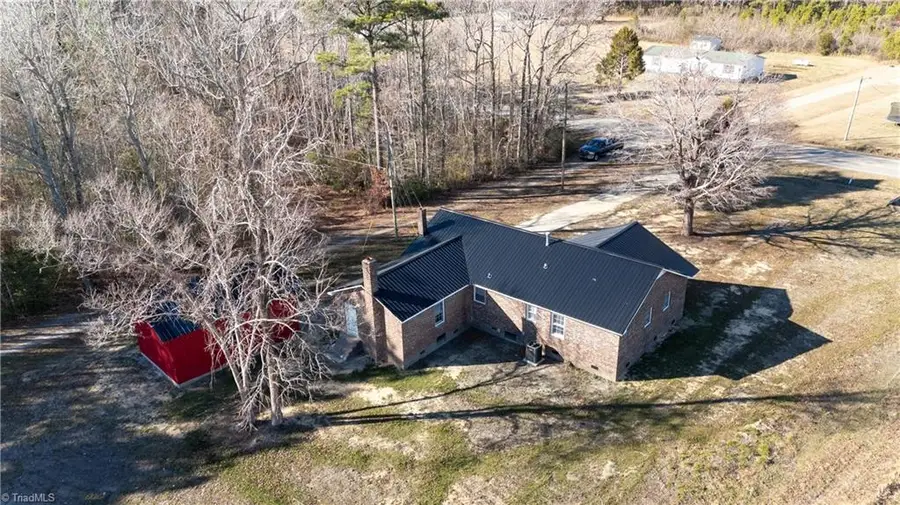 702 Jones White Road, Roper, NC 27970 - Image #2