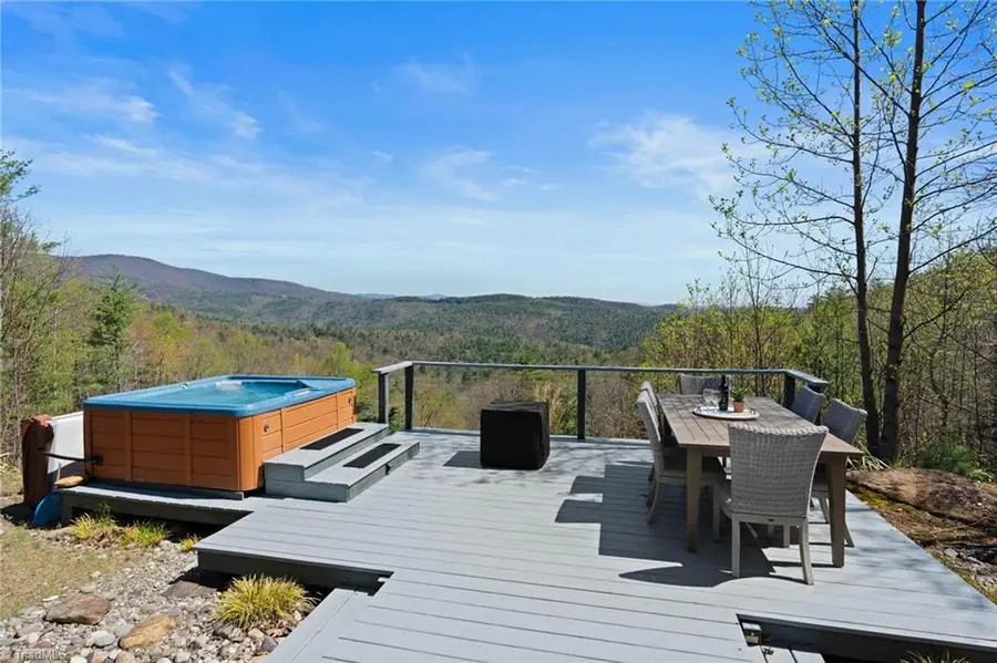 3086 Summit Road, Purlear, NC 28665 - Image #2