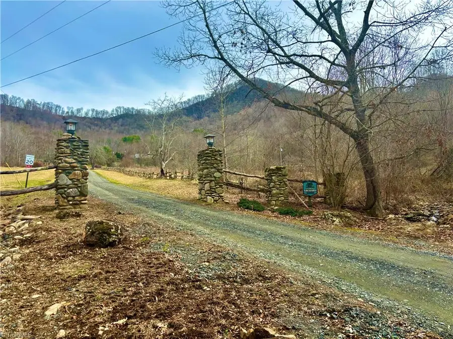00 Apple Farm Road, Bakersville, NC 28705 - Image #3