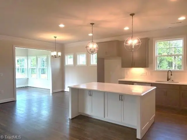 7653 Valhalla Way, Greensboro, NC 27409 - Image #2