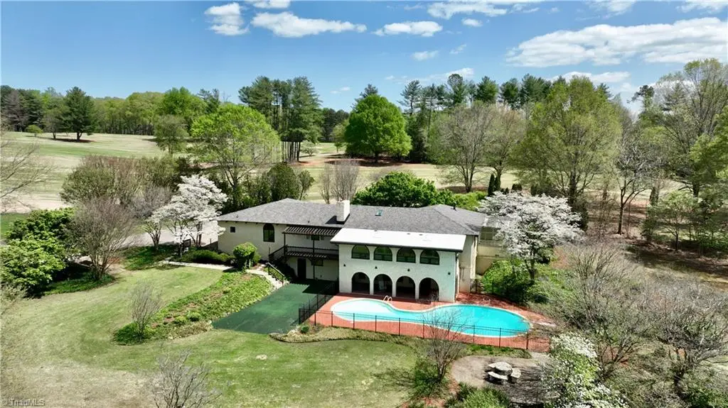 455 W Gleneagles Road, Statesville, NC 28625 - #1