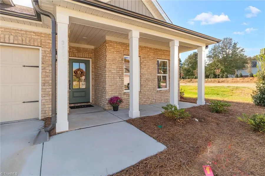 3606 Townland Circle, Clemmons, NC 27012 - Image #2