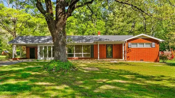 5329 Seagrove Plank Road, Asheboro, NC 27205