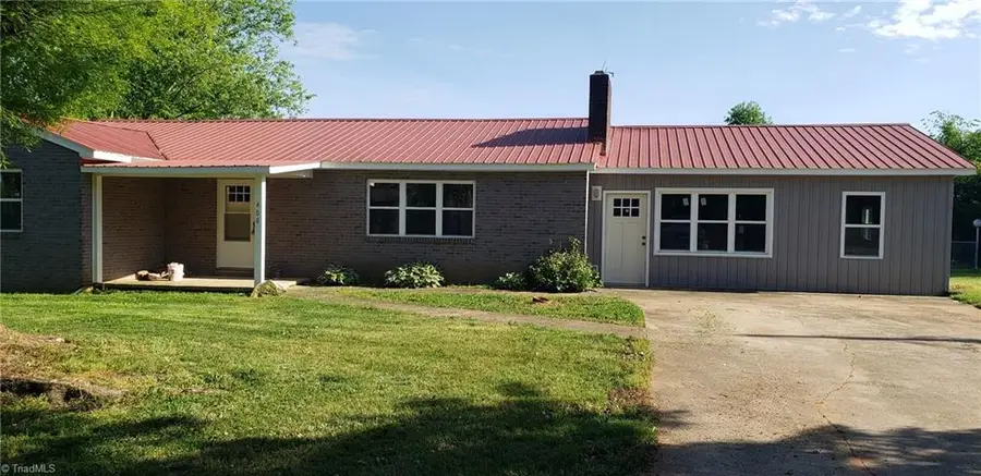 408 Christian Home Church Road, Traphill, NC 28685 - Image #2