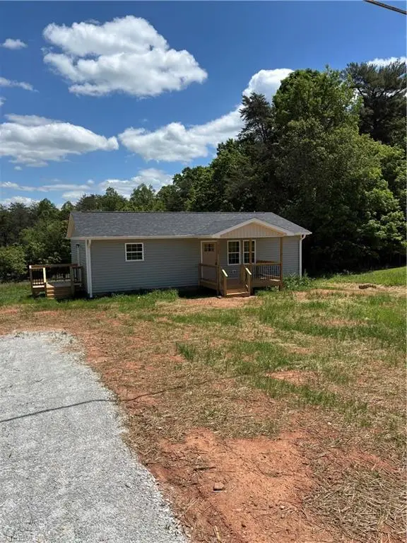 2109 Cook School Road, Pilot Mountain, NC 27041