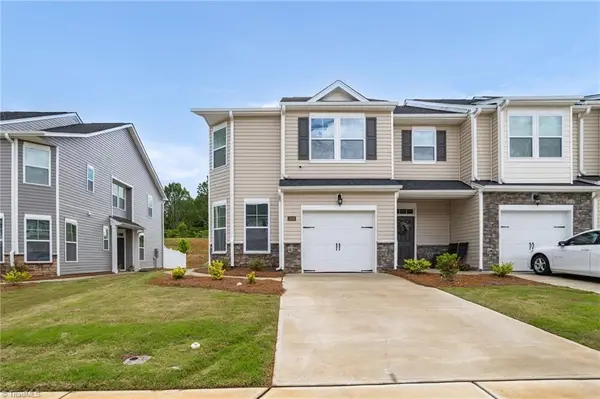 1230 Evelynnview Lane, Kernersville, NC 27284