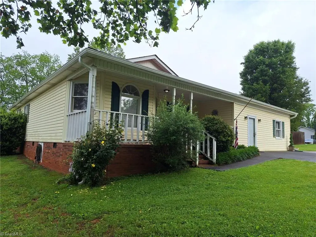 116 Strawberry Lane, Mount Airy, NC 27030 - #1