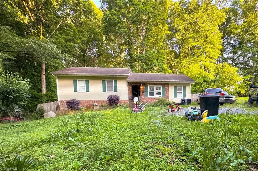 3420 Deerbrook Drive, Yadkinville, NC 27055 - Image #2