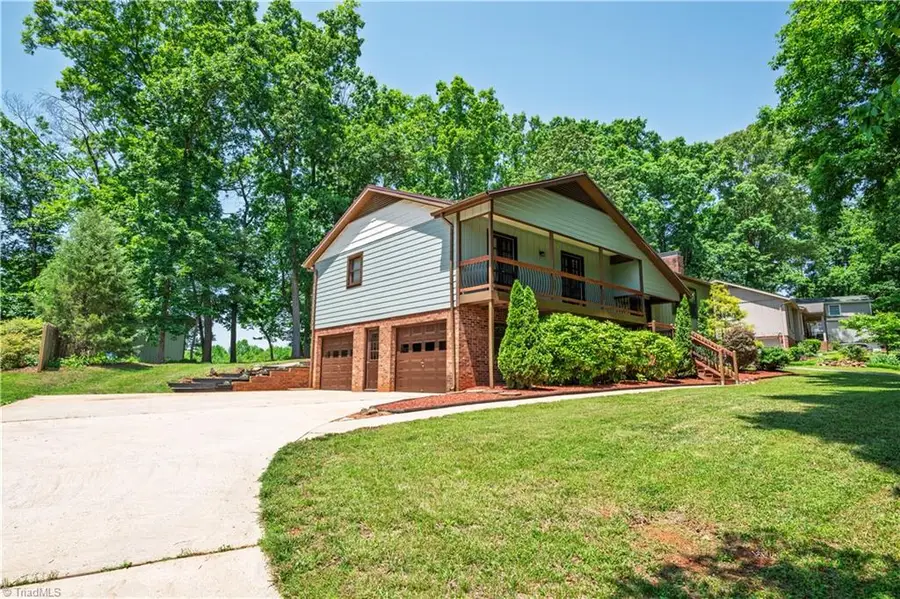 1625 Eagle Crest Drive, Pfafftown, NC 27040 - Image #2