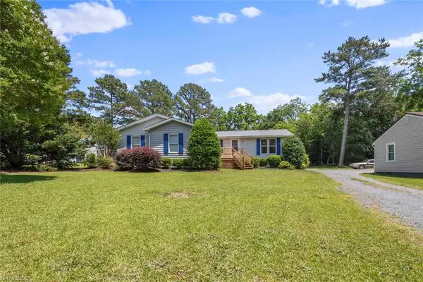 207 Bingham Street, Carthage, NC 28327