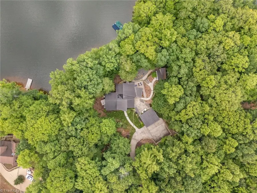 343 Lakewood Pointe Drive, Roxboro, NC 27574 - Image #2