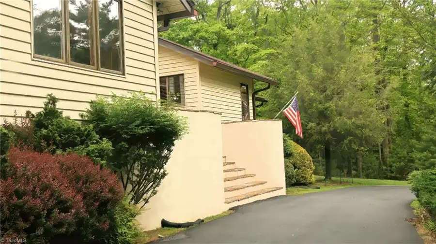 252 Deer Run, Glade Valley, NC 28627 - Image #2