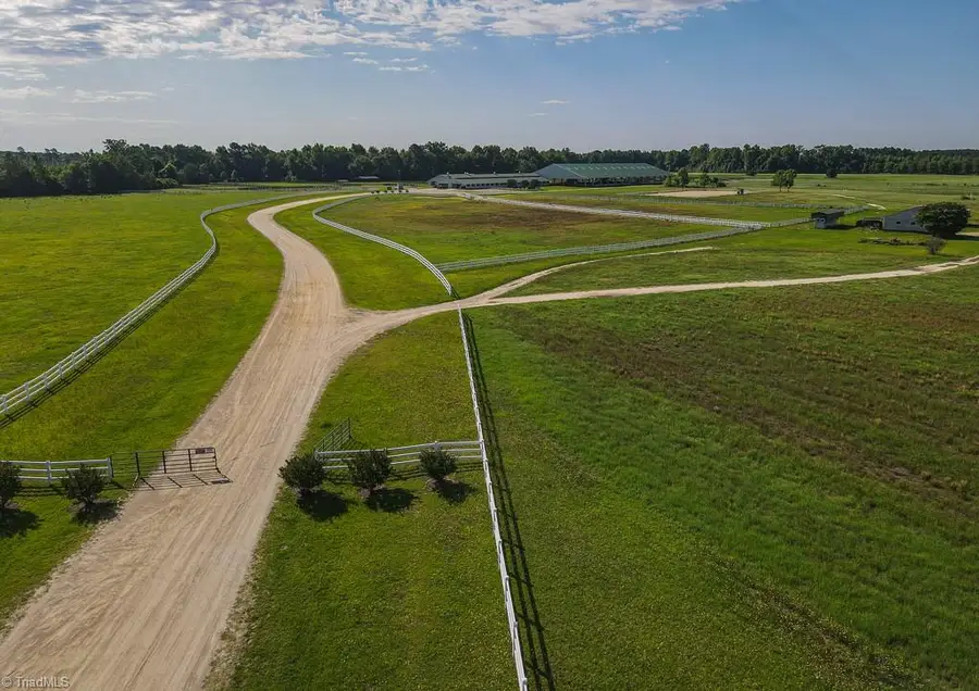 9167 Hasty Road, Laurinburg, NC 28352 - #2