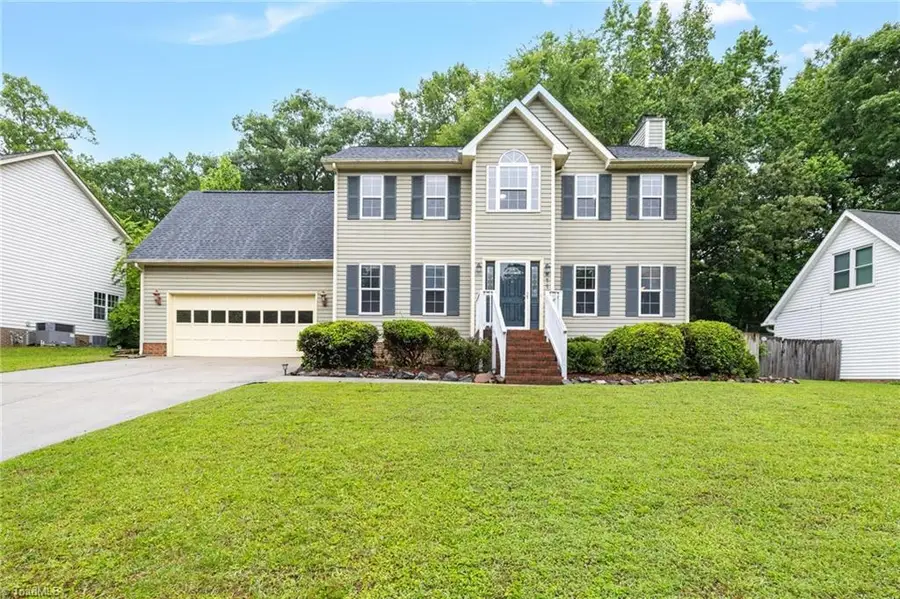 911 New Hampshire Drive, Jamestown, NC 27282 - Image #2