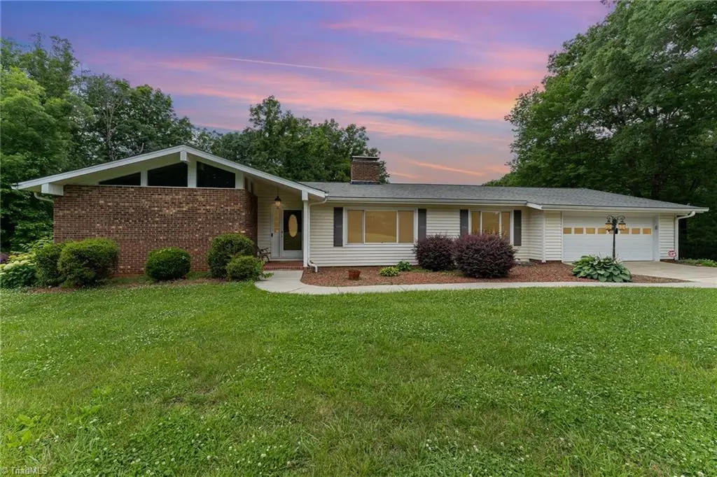 657 Spring Street, Walnut Cove, NC 27052 - Image #1