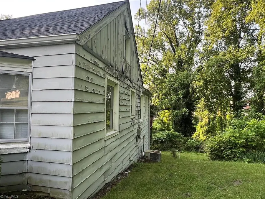 342 Moore Avenue, Mount Airy, NC 27030 - Image #2