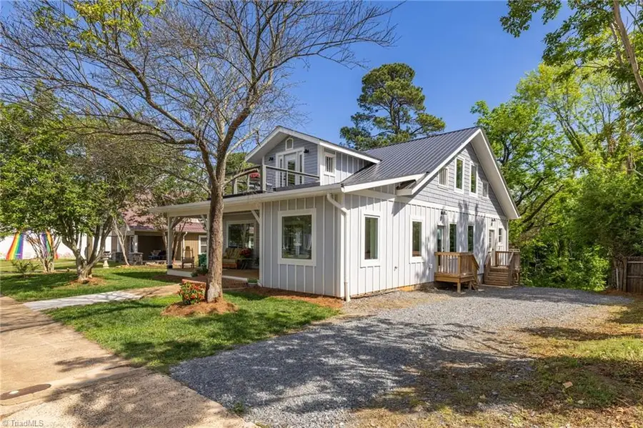 225 Main Street E, Pilot Mountain, NC 27041 - Image #2