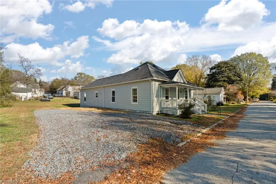 521 Walnut Street, Eden, NC 27288 - Image #2