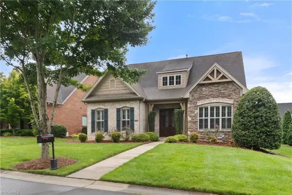 5584 Foxgate Circle, Winston-Salem, NC 27106