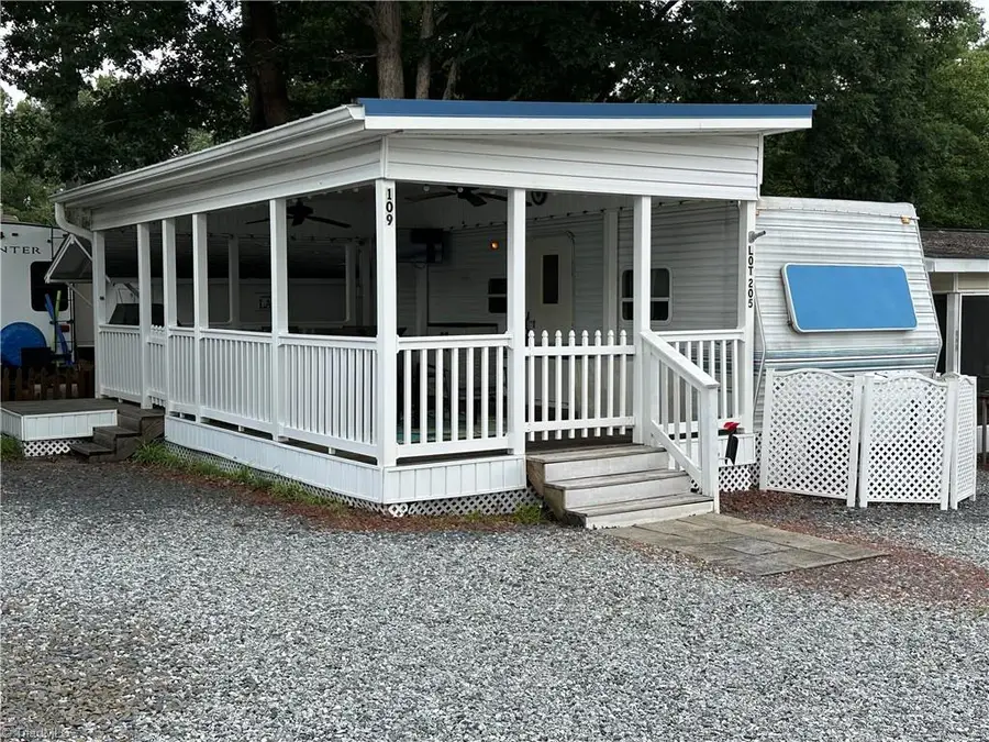 109 Pine Street, New London, NC 28127 - Image #2