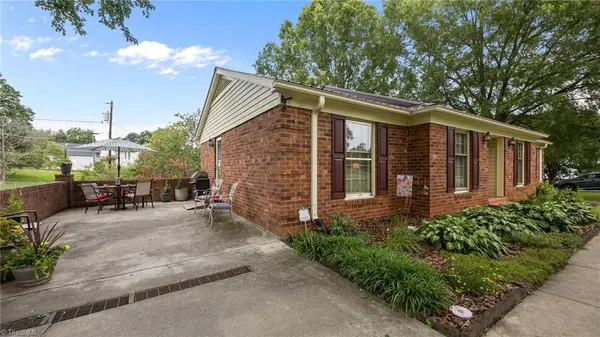 516 Ivey Road, Graham, NC 27253