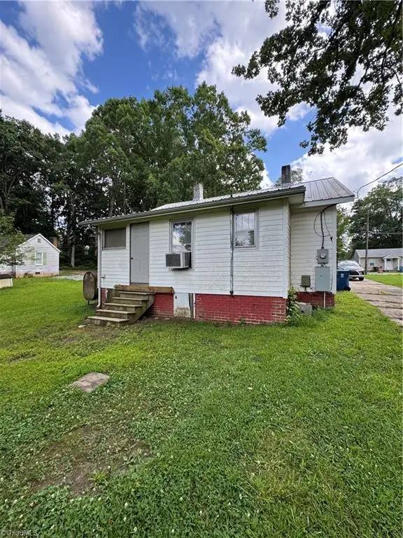 319 Hazel Avenue, Archdale, NC 27263 - Image #2