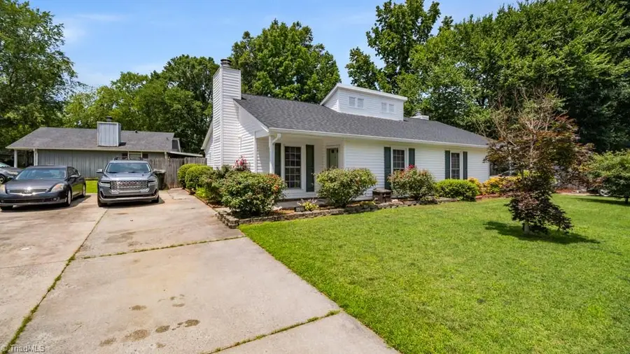 3106 Twin Brooks Drive, Greensboro, NC 27407 - Image #2