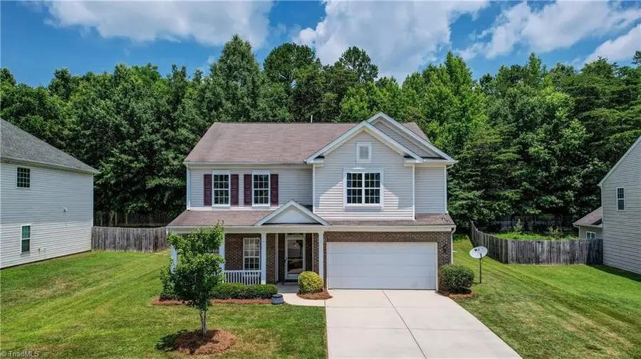 2016 Heron Pointe Drive, Whitsett, NC 27377 - Image #2