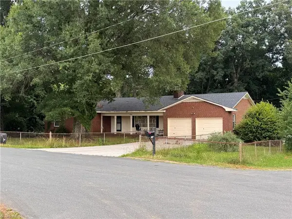 394 Stanleyville Manor Avenue, Rural Hall, NC 27045