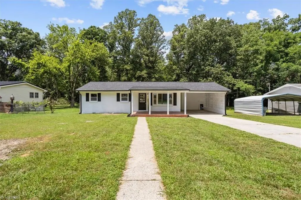 907 Conover Drive, Eden, NC 27288 - Image #1