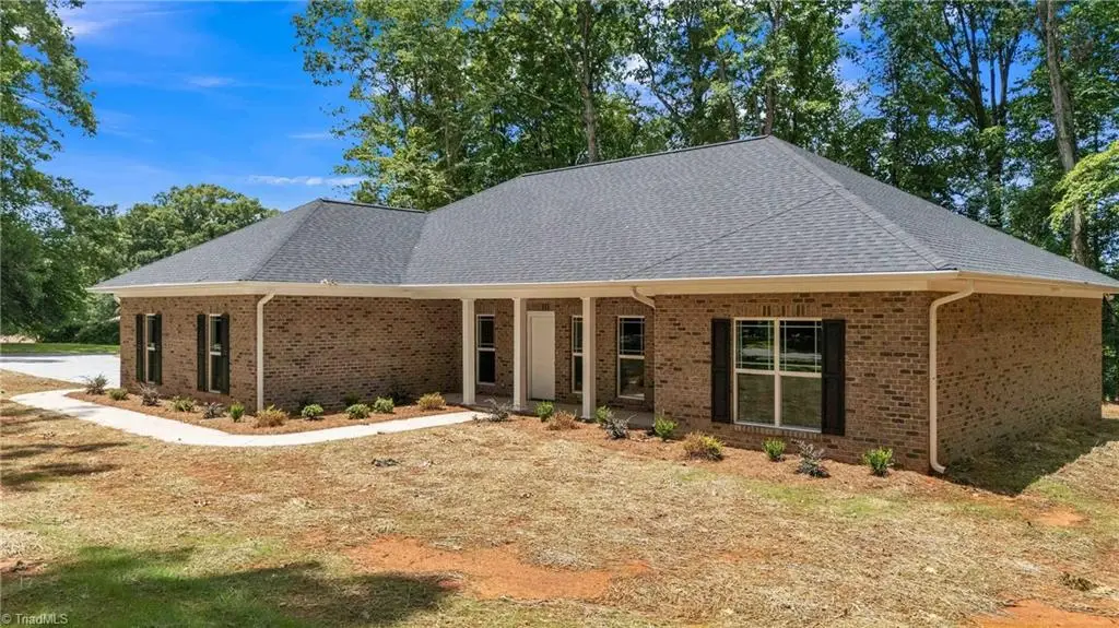 222 Elm Street, Mocksville, NC 27028 - Image #1