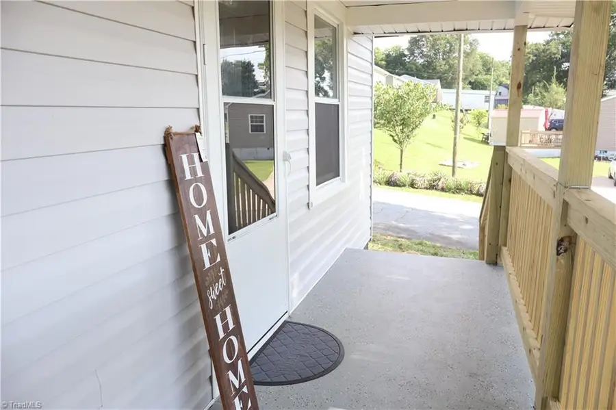 1016 Rauhut Street, Burlington, NC 27217 - Image #3