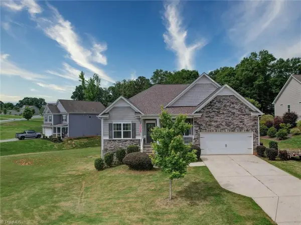 120 Autumn Mist Road, Statesville, NC 28677