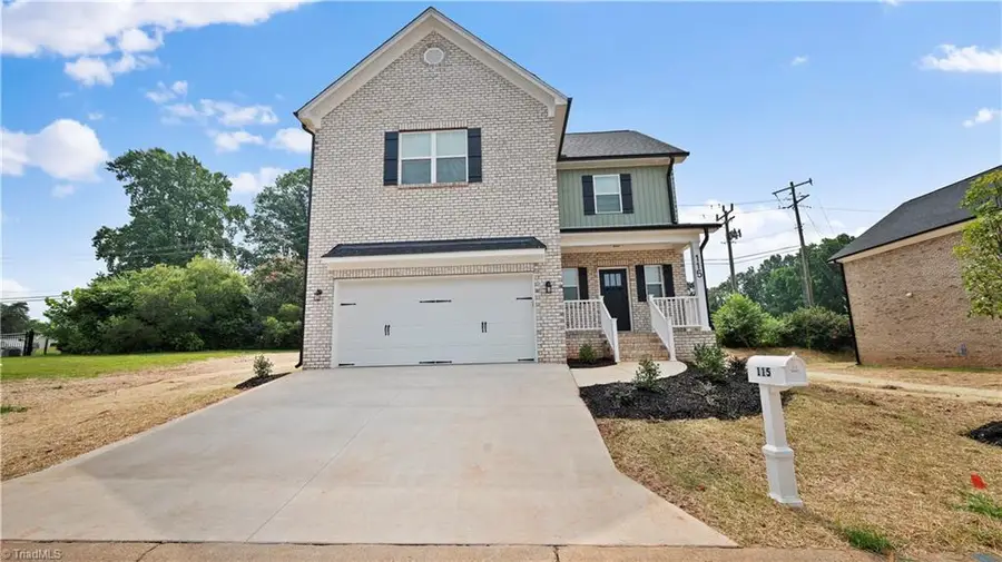 115 Glasmere Court, Winston Salem, NC 27101 - Image #2