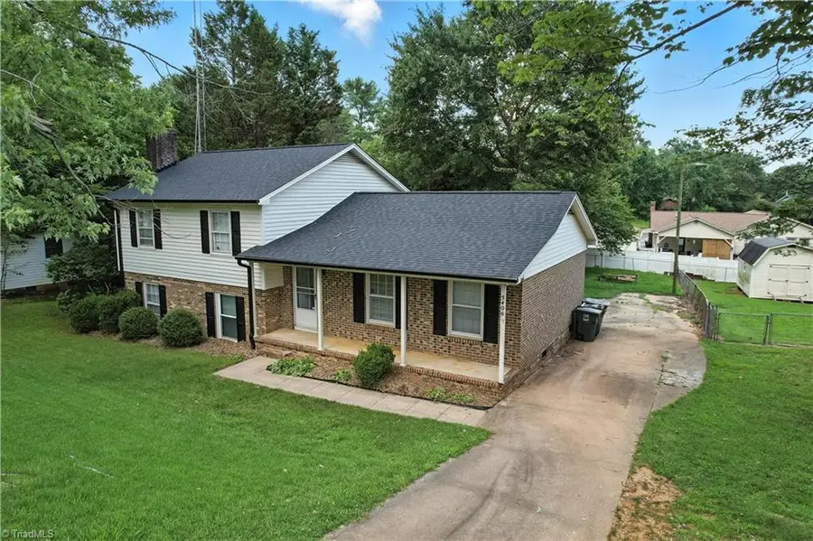 5406 Lawndale Drive, Greensboro, NC 27455 - Image #3